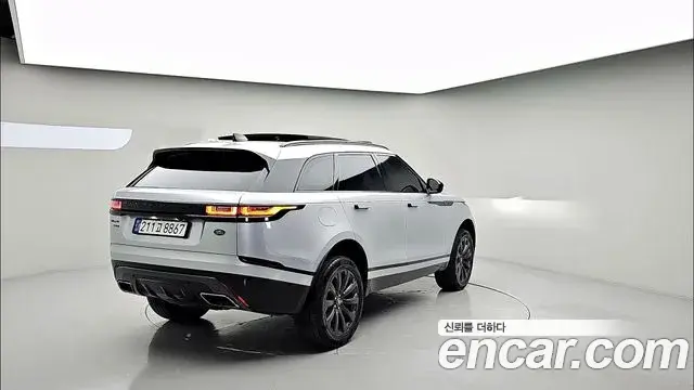 Land Rover Range Rover Velar 2019 — ფოტო 16/20