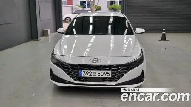Hyundai The New Avante Hybrid 2022 — ფოტო 8/18