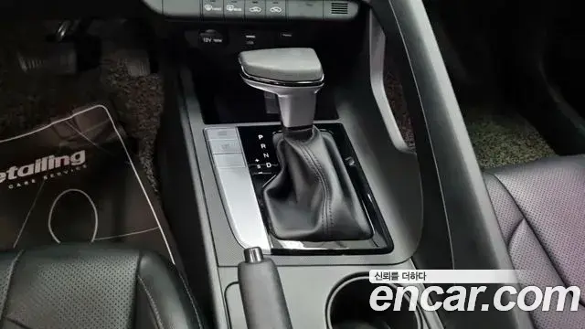 Hyundai The New Avante Hybrid 2022 — ფოტო 11/18