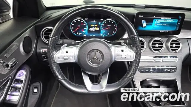 Mercedes-Benz C-Class 2021 — ფოტო 31/34