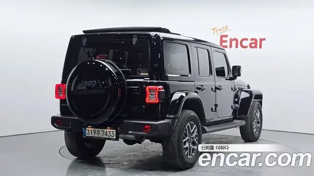 Jeep Wrangler 2021 — Şəkil 24/34