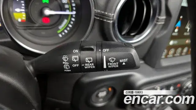 Jeep Wrangler 2021 — Şəkil 18/34