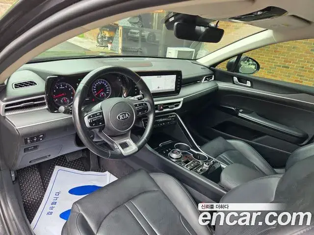 Kia K5 2020 — Şəkil 18/20