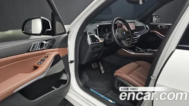 BMW X5 2025 — ფოტო 26/33