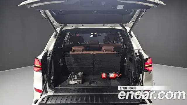 BMW X5 2025 — ფოტო 11/33