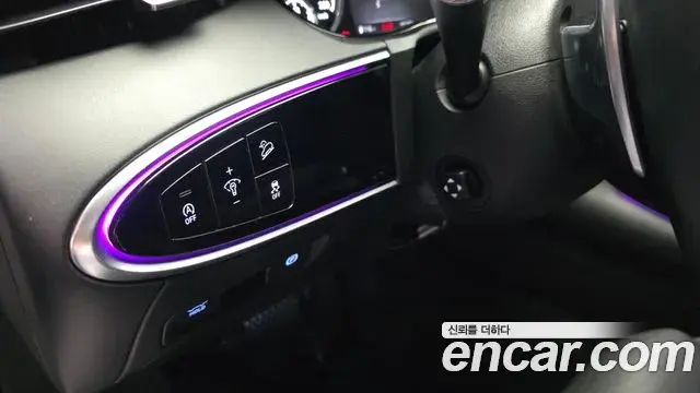 Genesis GV70 2021 — Şəkil 20/34