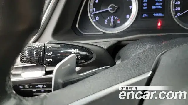Hyundai Sonata Hybrid 2019 — Photo 21/32