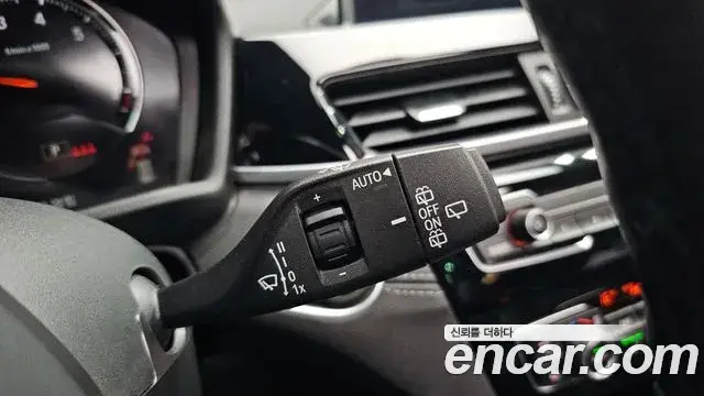 BMW X1 2022 — ფოტო 1/31