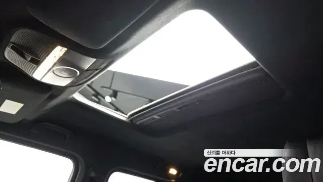 Mercedes-Benz G-Class 2021 — Photo 6/20