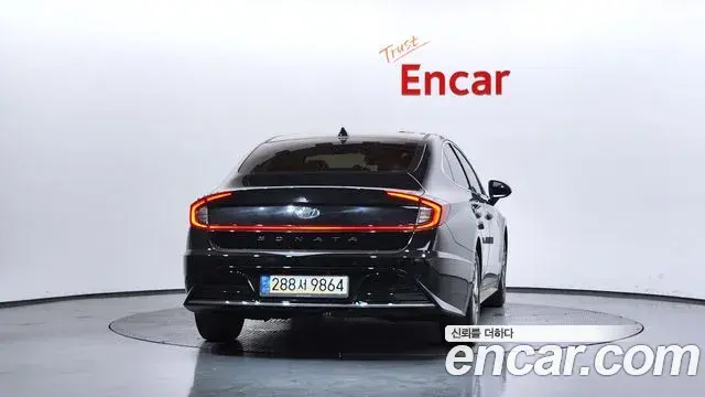 Hyundai Sonata Hybrid 2022 — Şəkil 10/34