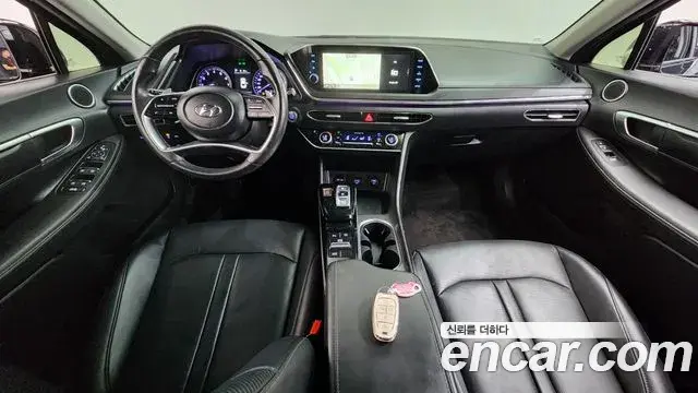 Hyundai Sonata Hybrid 2022 — Şəkil 27/34