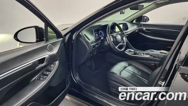 Hyundai Sonata Hybrid 2022 — Şəkil 15/34