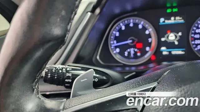 Hyundai Sonata Hybrid 2022 — Şəkil 17/34