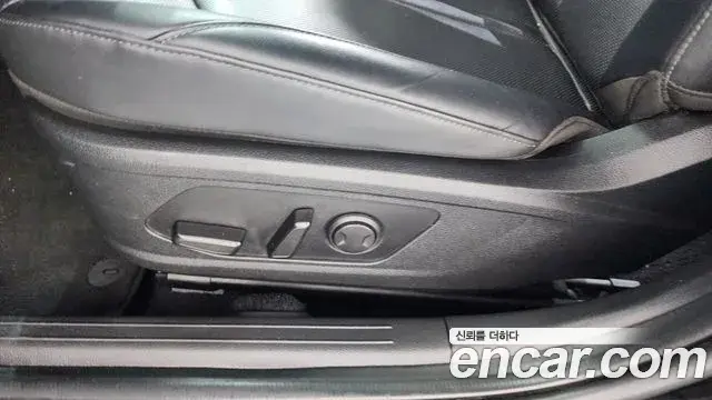 Hyundai Sonata Hybrid 2022 — Şəkil 29/34