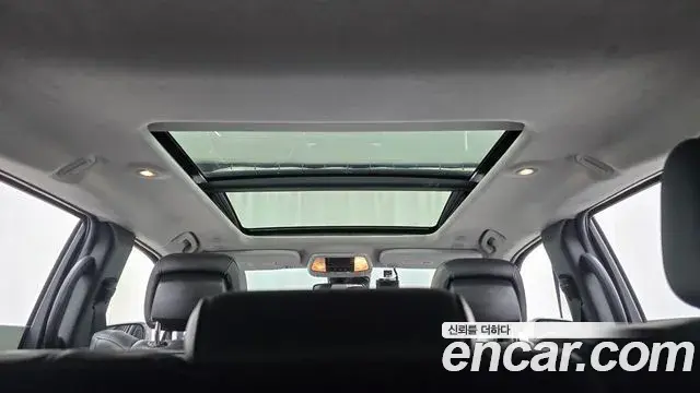 Jeep Grand Cherokee 2021 — ფოტო 14/32
