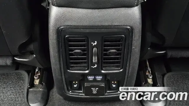 Jeep Grand Cherokee 2021 — ფოტო 23/32