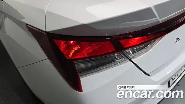 Hyundai The New Avante Hybrid 2022 — Şəkil 22/30