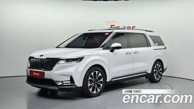 Kia Carnival 2020 — Фото 1/20
