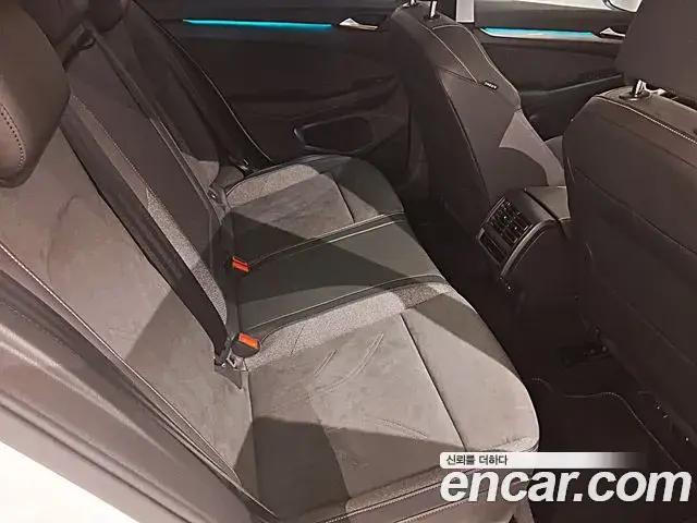 Volkswagen Golf 2025 — ფოტო 5/13