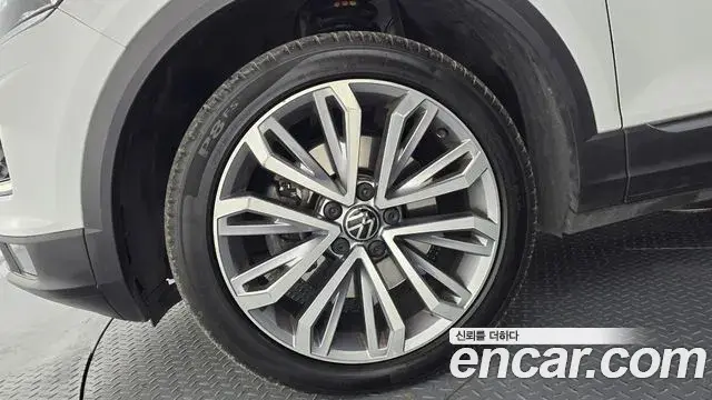Volkswagen T-Roc 2021 — Şəkil 12/20