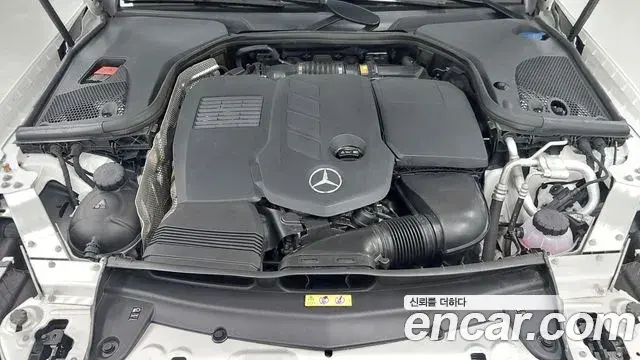 Mercedes-Benz E-Class 2022 — Фото 5/17