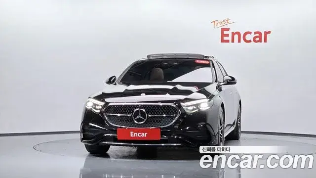 Mercedes-Benz E-Class 2024 — Şəkil 15/32