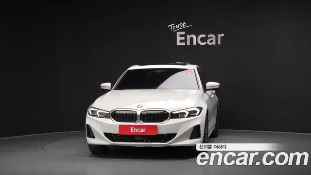 BMW 3 Series 2024 — Photo 17/34