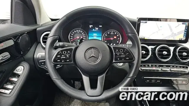 Mercedes-Benz C-Class 2020 — Фото 13/20