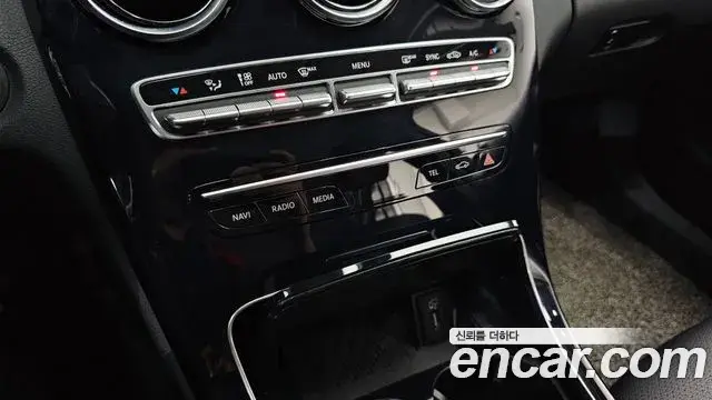Mercedes-Benz C-Class 2020 — ფოტო 22/30