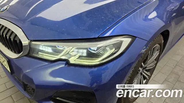 BMW 3 Series 2020 — Photo 30/31