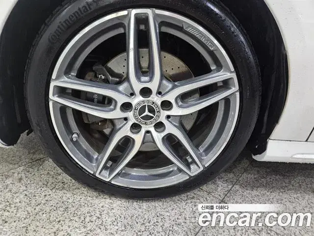 Mercedes-Benz CLA-Class 2018 — Фото 5/20