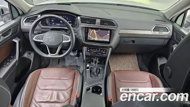 Volkswagen Tiguan Allspace 2022 — Photo 29/30