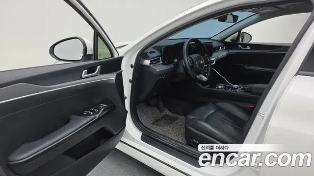 Kia K5 2020 — Şəkil 14/20