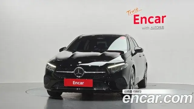 Mercedes-Benz A-Class 2024 — Фото 3/20