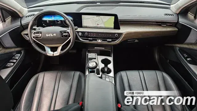 Kia K8 2022 — Şəkil 12/32
