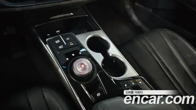 Kia K8 2022 — Şəkil 13/32