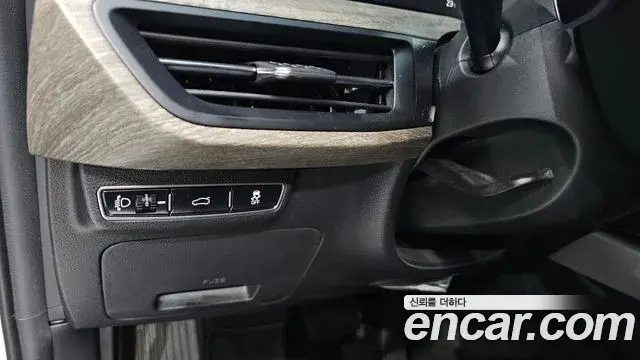 Kia K8 2022 — Şəkil 10/32