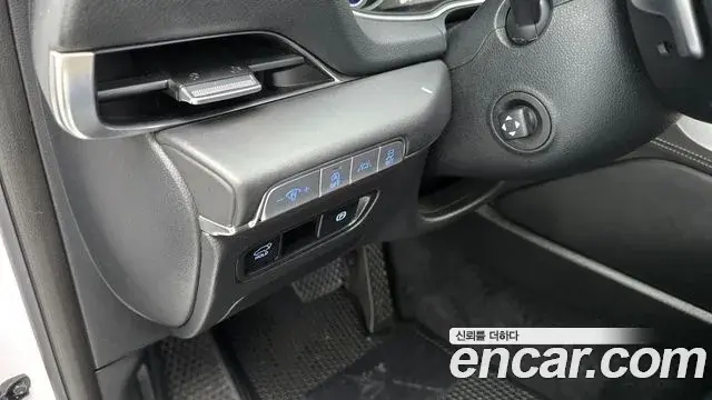 Genesis GV80 2021 — Şəkil 27/33