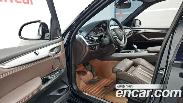 BMW X5 2018 — Şəkil 19/20