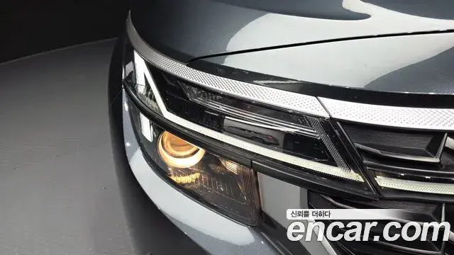 Kia Seltos 2025 — Photo 24/32