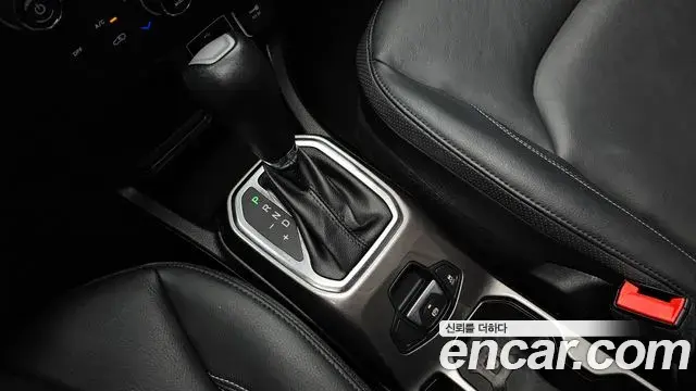 Jeep Renegade 2020 — ფოტო 4/32
