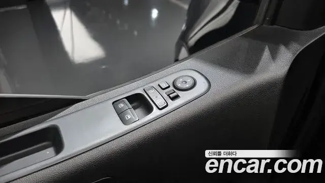Hyundai Staria 2022 — Şəkil 28/31