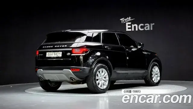 Land Rover Range Rover Evoque 2019 — Photo 18/35