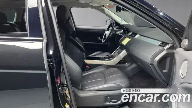 Land Rover Range Rover Evoque 2019 — Photo 14/35