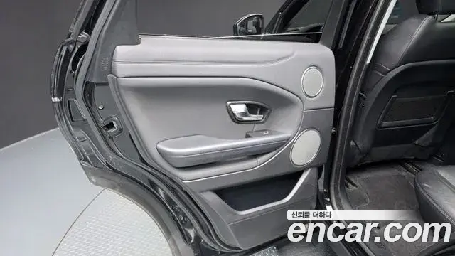 Land Rover Range Rover Evoque 2019 — Photo 25/35