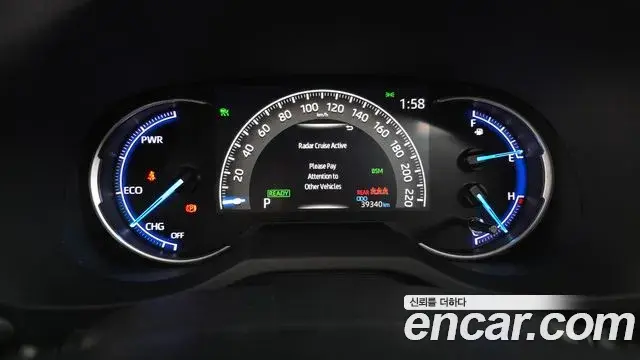 Toyota RAV4 2019 — Şəkil 22/34
