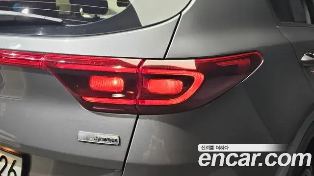 Kia Sportage The Bold 2020 — ფოტო 12/33