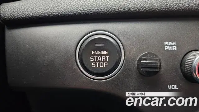 Kia Sportage The Bold 2020 — ფოტო 24/33