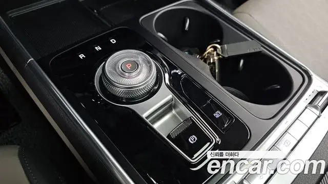 Kia Carnival 2025 — ფოტო 26/34