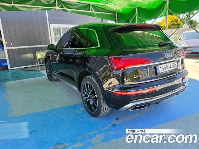 Audi Q5 2024 — Фото 16/18